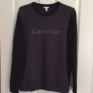 NWOT Calvin Klein Crewneck